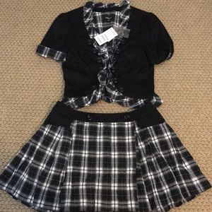 Bebe Jacket and skirt plaid size 6 NWT